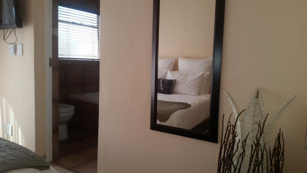 African Phoenix Guest Lodge Johannesburg Luaran gambar