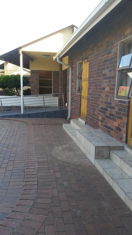 African Phoenix Guest Lodge Johannesburg Luaran gambar