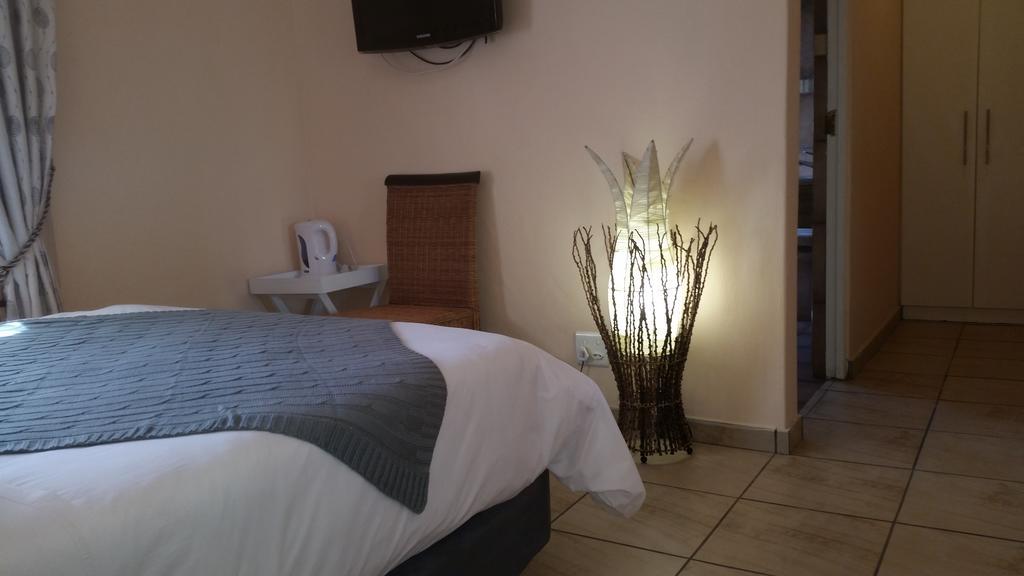 African Phoenix Guest Lodge Johannesburg Luaran gambar