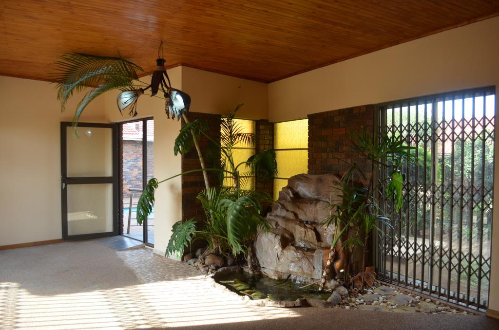 African Phoenix Guest Lodge Johannesburg Luaran gambar