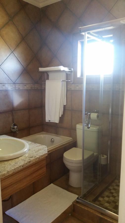 African Phoenix Guest Lodge Johannesburg Luaran gambar